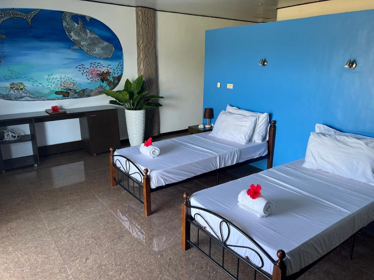 Cabilao Sunset Dive & Beach Resort Loon Exterior foto