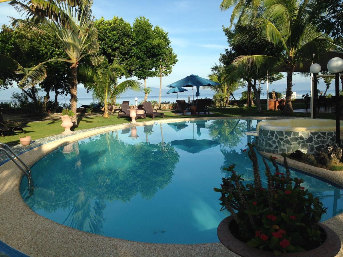 Cabilao Sunset Dive & Beach Resort Loon Exterior foto