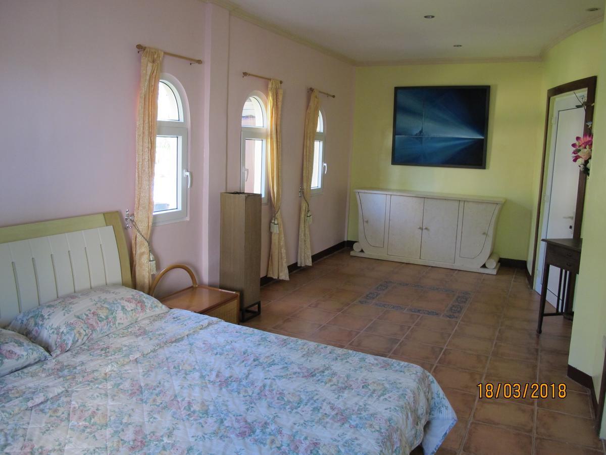 Cabilao Sunset Dive & Beach Resort Loon Exterior foto